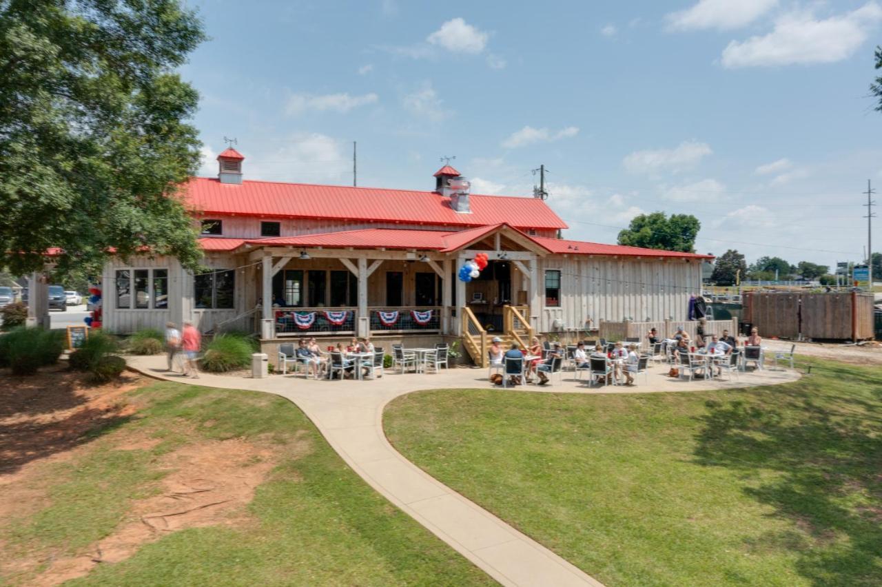 Lake Oconee Abode With Patio, Grill And Fire Pit Table Eatonton 외부 사진